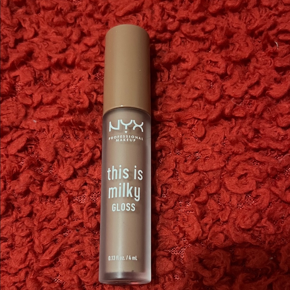 NYX This is Milky Gloss - Soft Brown